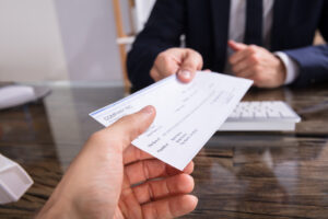 How Houk Employment Attorneys Can Help With a Tip Pooling Claim in Phoenix, AZ